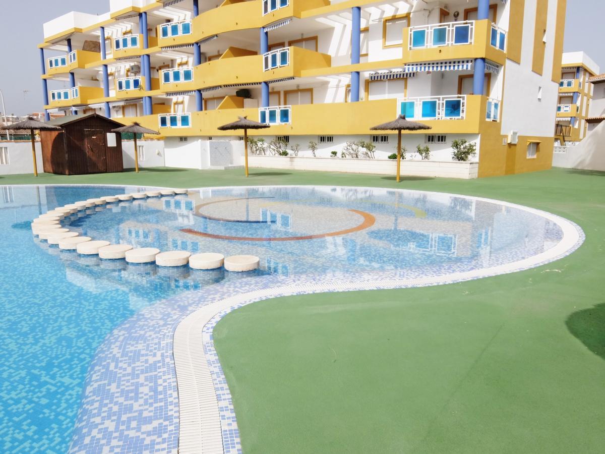 Apartamento Familiar Junto A La Playa De San Fernando - Oliva Exterior photo
