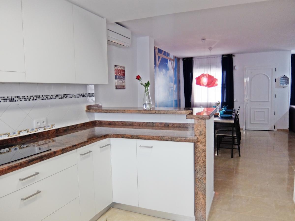 Apartamento Familiar Junto A La Playa De San Fernando - Oliva Exterior photo