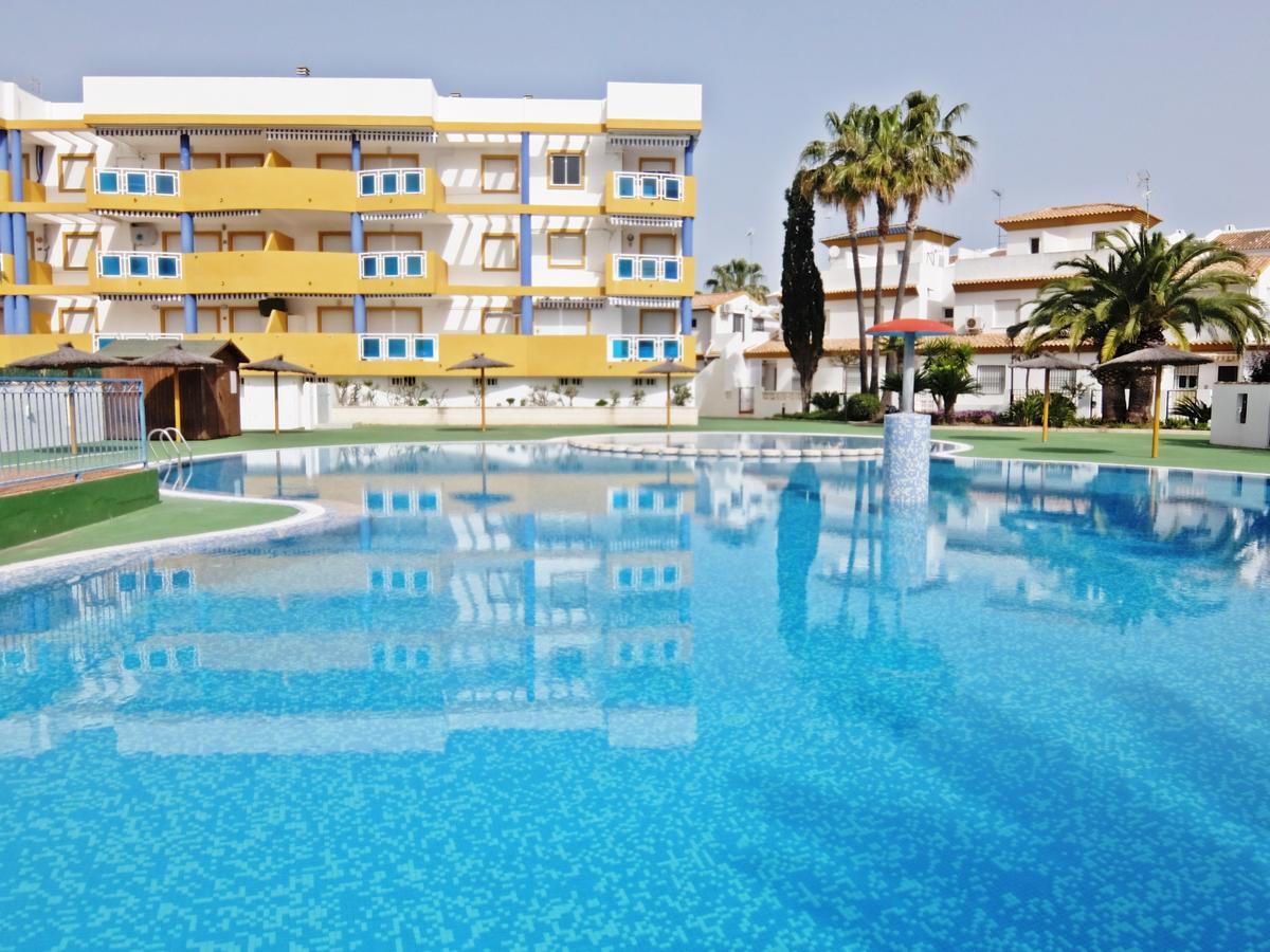 Apartamento Familiar Junto A La Playa De San Fernando - Oliva Exterior photo